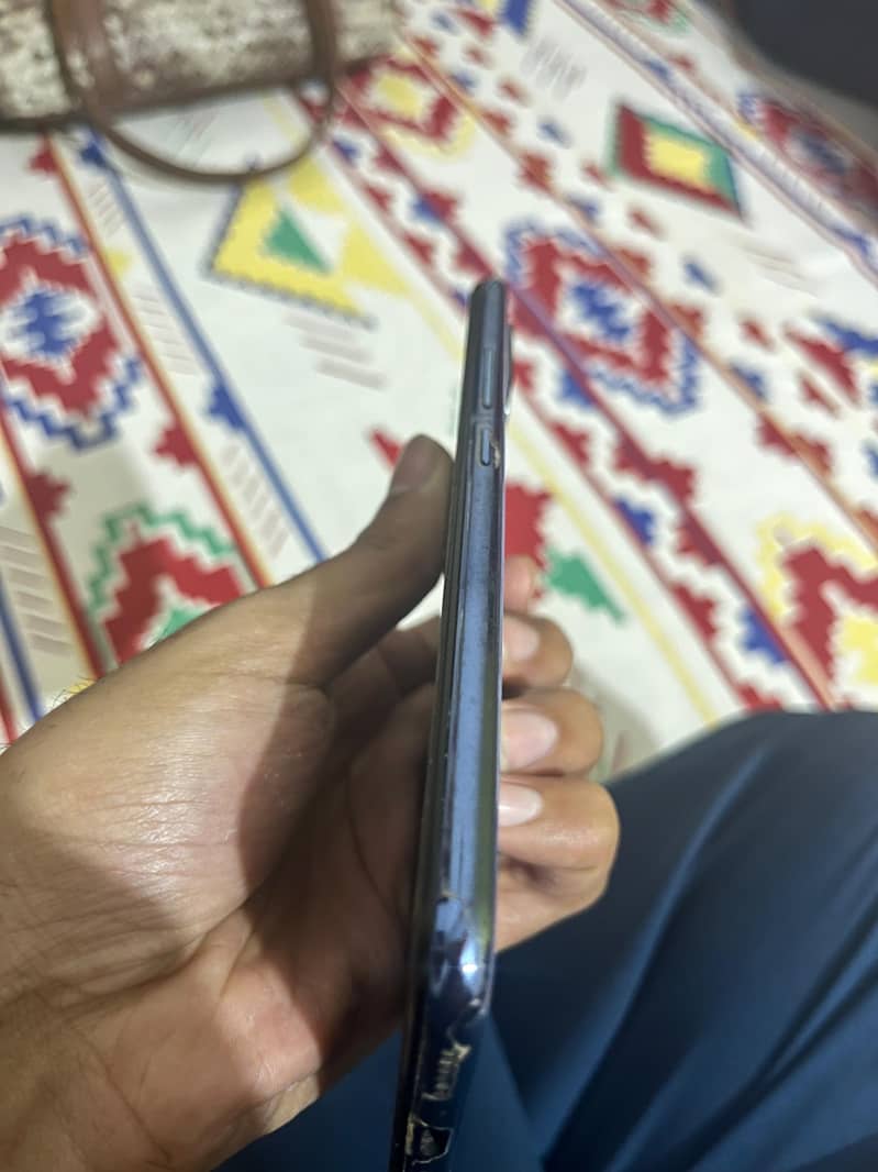 Vivo v21e 7