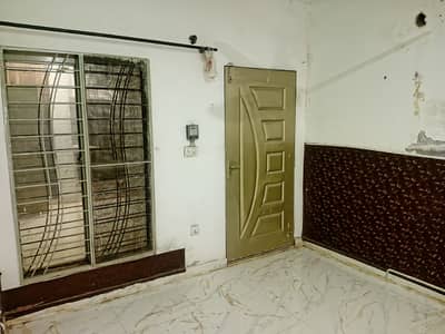 SHADIWAL CHOWK. ROOM FOR RENT