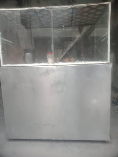 burger chip counter  with  4 wheel