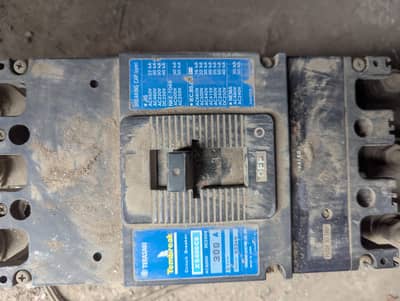 terasaki 300A breaker
