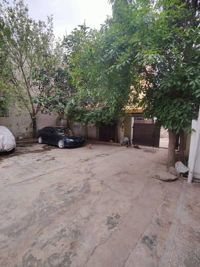 5 Marla double story single unit house for rent in Dhama mor bazar Pani water supply Kam ata ha Pani electricity 3 metres or gas 1 metre installed