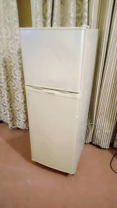 Dawlance fridge mini mideam