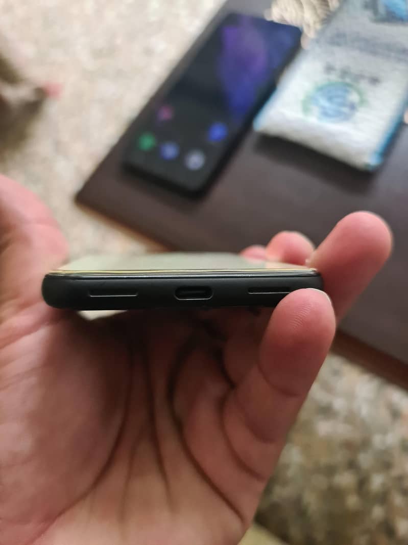 Google Pixel 4 3