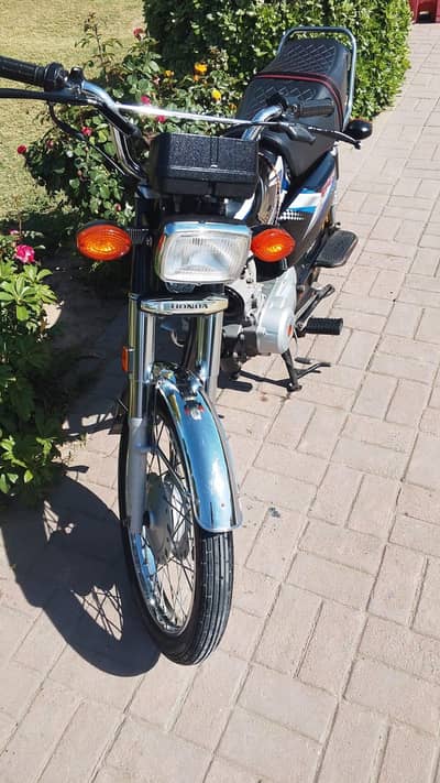 Honda cg125 black 2025