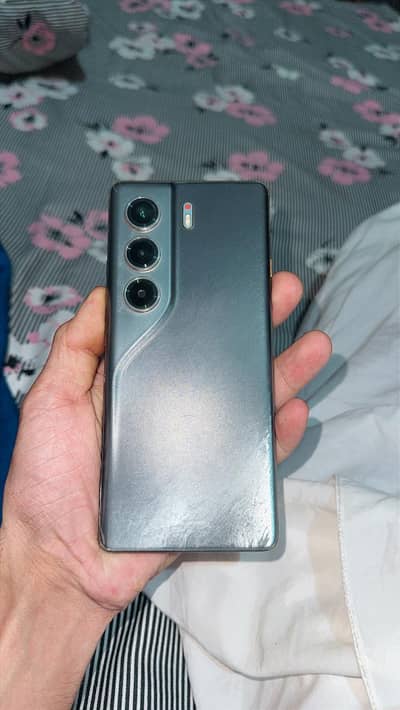 Tecno Camon 40 Pro Like Brand New