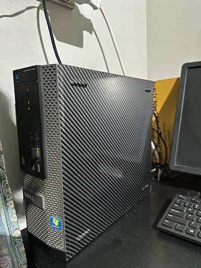 Dell core i5/2Gen 8GB/300GB HDD
