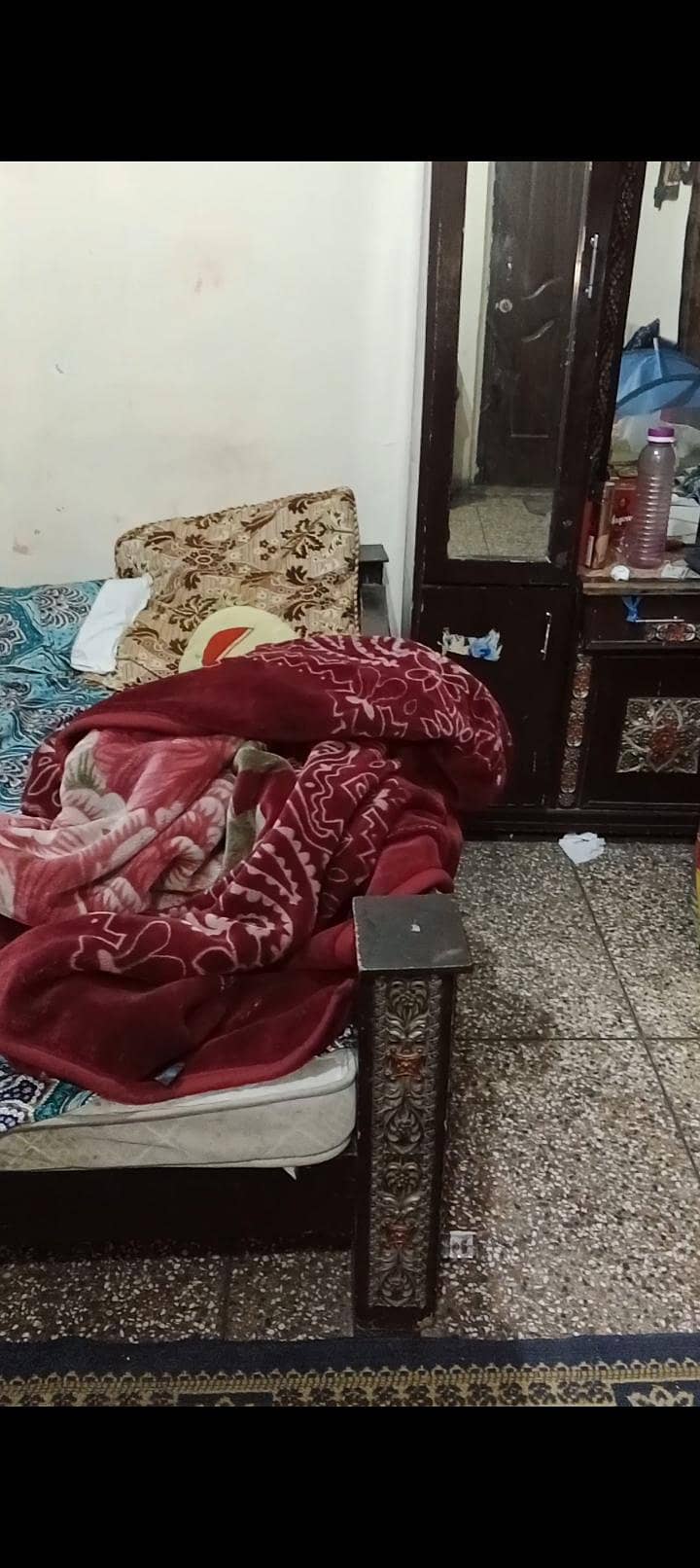 bed dressing and side table 4