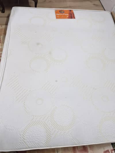 dura foam queen size matress