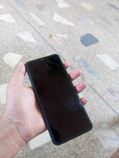 Infinix hot 10 play    ,0/3/2/1/9/7/9/5/6/2/5