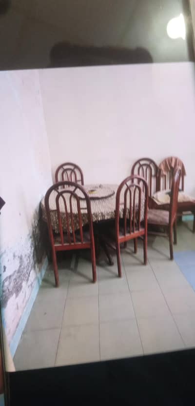 dining tables and chairs  all in one sub kuch sirf 25hazar ka