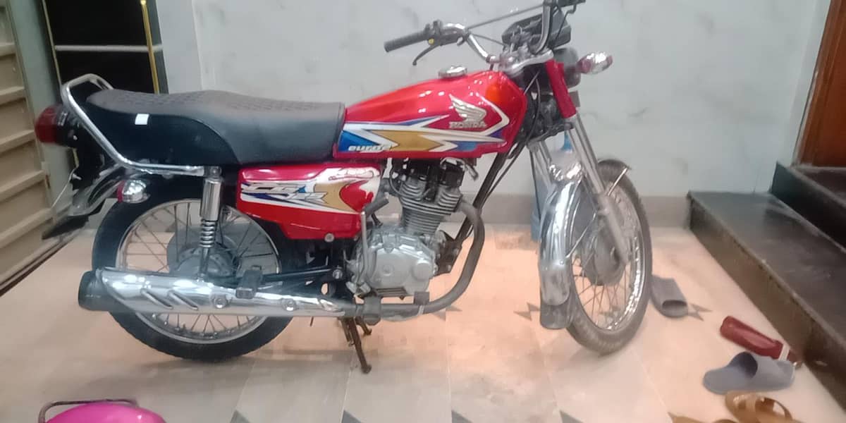 اچھی چلتی ہے کاغزات مکمل ہیں 1