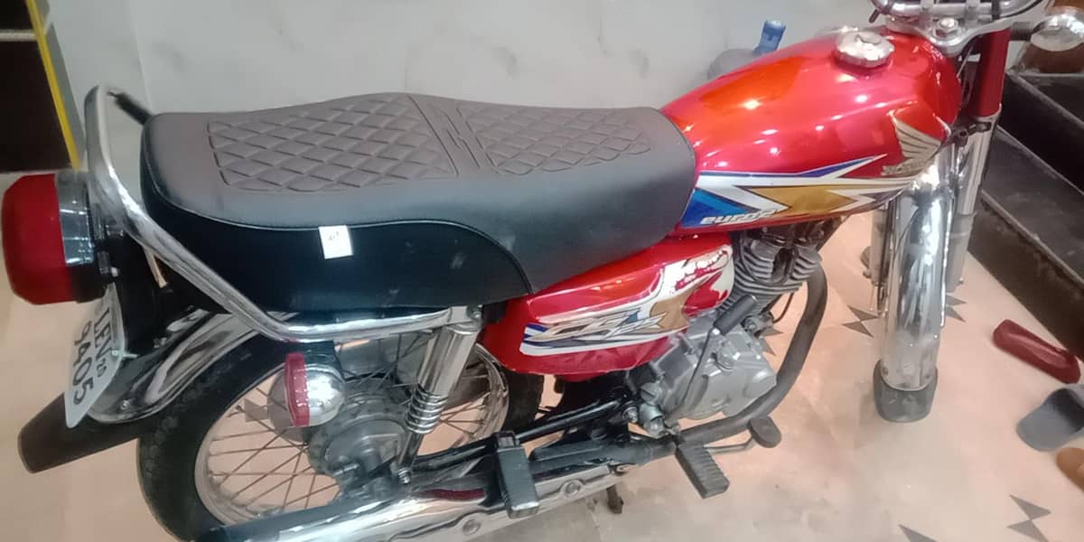 اچھی چلتی ہے کاغزات مکمل ہیں 6