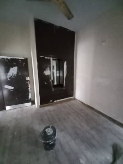 10 Marla uper portion for silent office at prime location near wahadat road