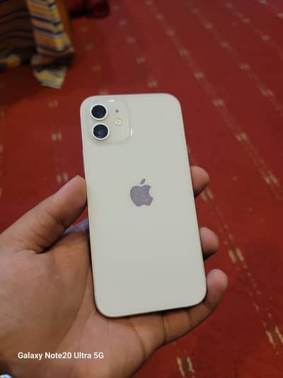 Apple iPhone 12