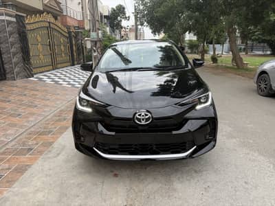 Toyota yaris gli auto limited edition 10/10 black 2025 alloy rims