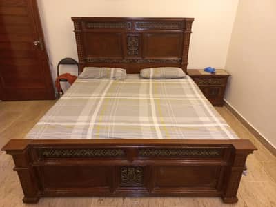 Solid Wooden King Size Bed Set with mattress