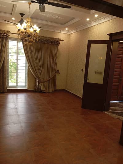 1 kinal brand new upper portion for rent