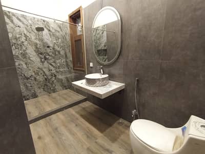 DEFENCE BRAND NEW 100 YARDS BUNGALOW FOR RENT WITH FULL BASEMENT