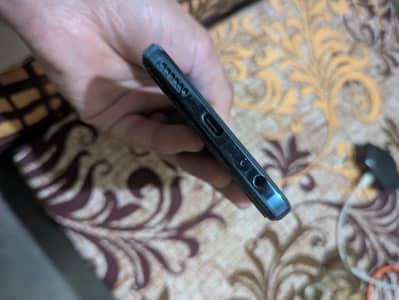 Tecno spark 10C 4/128