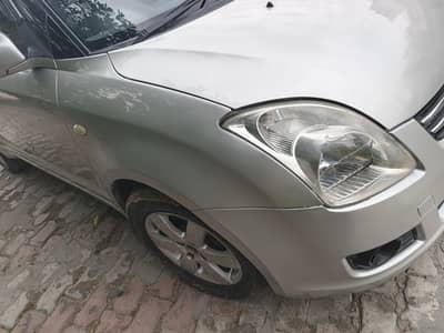 3/4 pic touch hain baki new ac on hai andar say new car hai