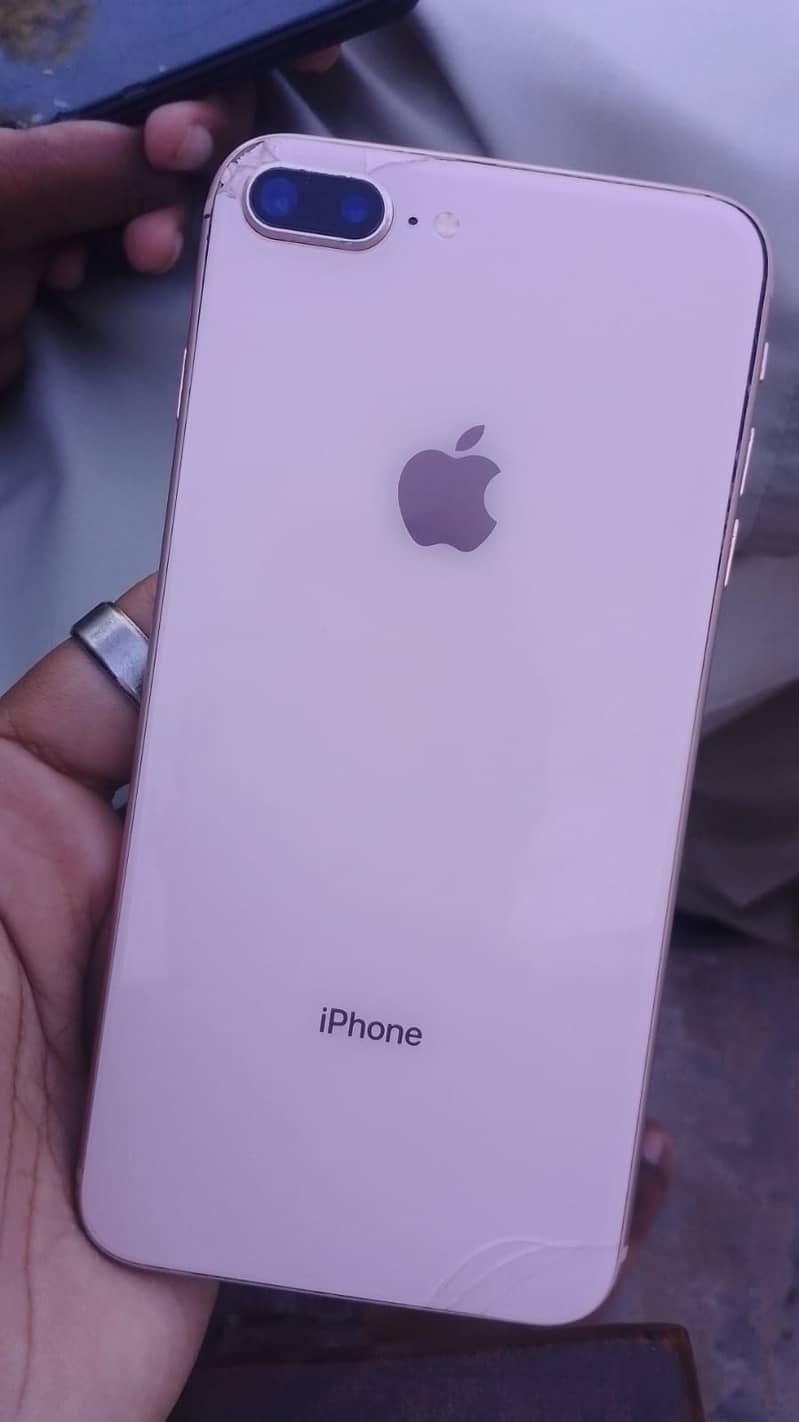 Apple iPhone 8 Plus 5