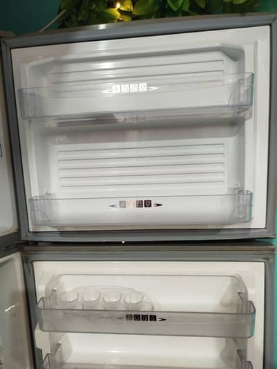 dawlance fridge medium like new