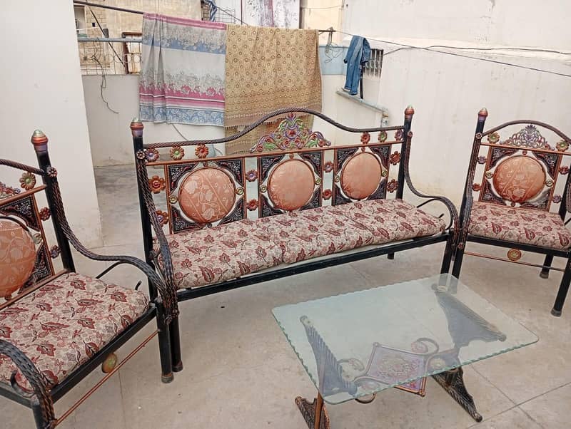 Sofa Set and Table 0