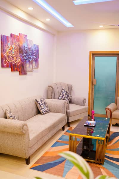 Per day apartment available in Islamabad F11 family building