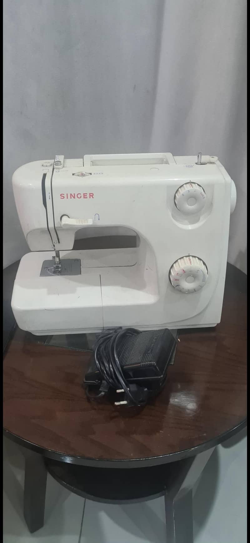 Singer Sewing Machine 0