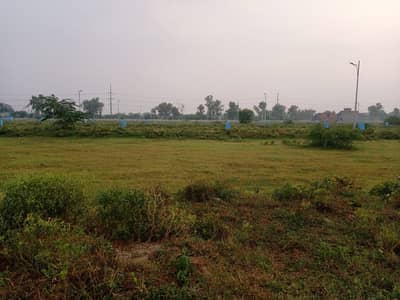 DHA Phase 9, Prism , R Block Premium 05 Marla Plot for sale. A Real Treat For Smart Investors targeting quick gains , Designer home Builders & Genuine people looking to build their dream home.