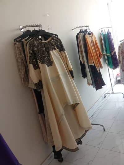 dresses / boutique/ready to wear