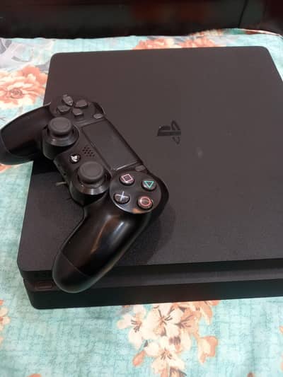 Ps4 Slim jailbreak 1 tb | 17 games installed
