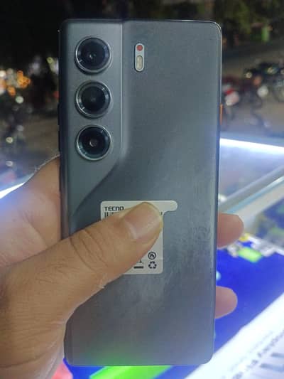 10 by 10 condition tecno 40 pro