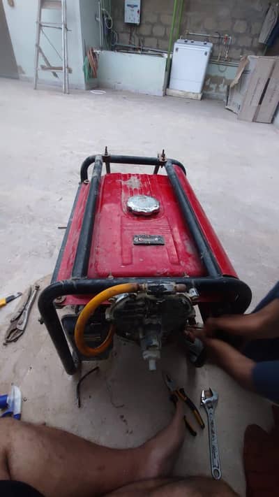 Eleelemax Home Generator petrol and gas 3.2kW Honda red made in japan