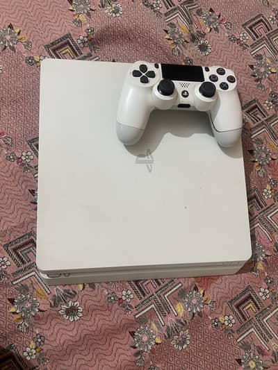 PlayStation PS4 Slim White Version 11.52