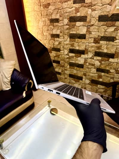 HP Elitebook i5 13th Gen ultra Cores 10 New Condition G10 15.6”