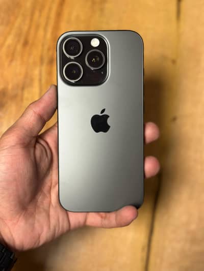 IPHONE 16 PRO - 128GB STORAGE - SIMLOCKED -JV