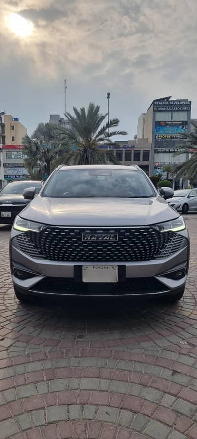 Showroom Condition Total Genuine Haval H6 HEV for sale