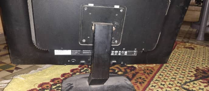 HP Compaq LA2306x – 23" LED Monitor for Sale