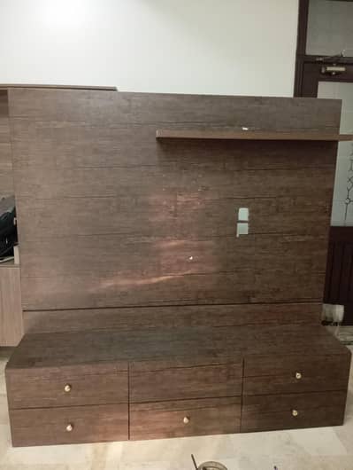 TV Unit Wall mounted