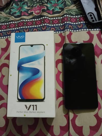 Vivo V11 4/128 GB