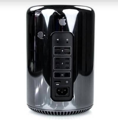 Mac Pro Trash Can /cylindrical desktop