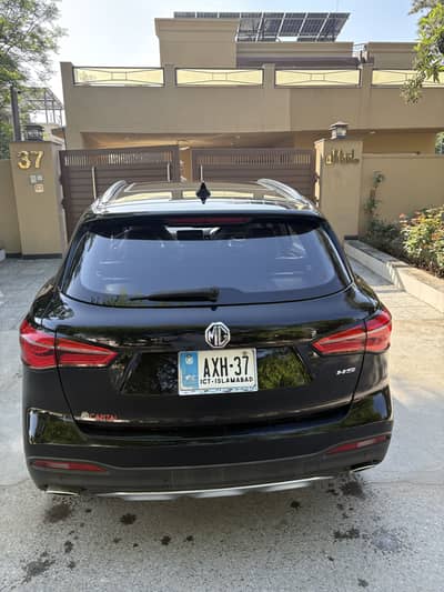2021 MG HS: 17,500 KM Driven | Islamabad Registered | First Owner|