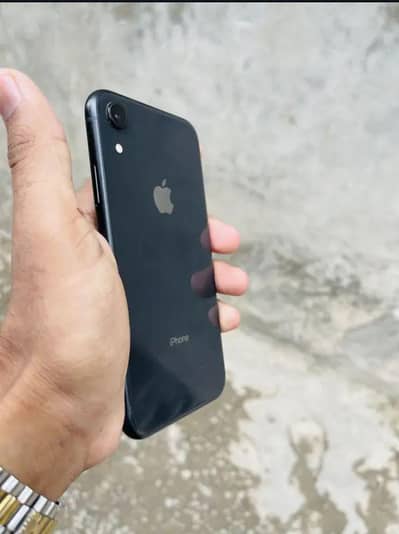 I phone Xr 64 gb factry unlock