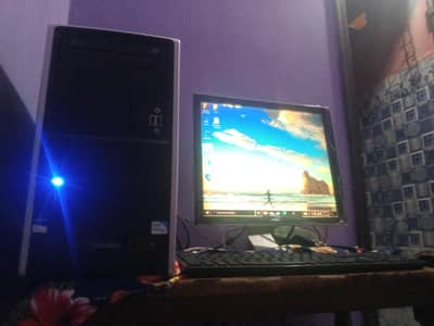 DELL compani monitor and AOLIDATA compani PC keyboard and mouse