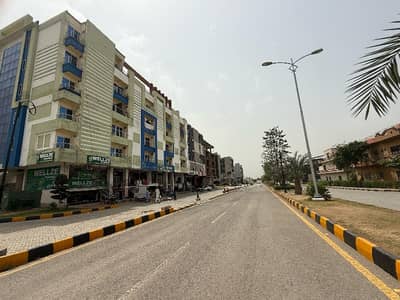 F-17 T&T 30x60 PLOT FOR SALE