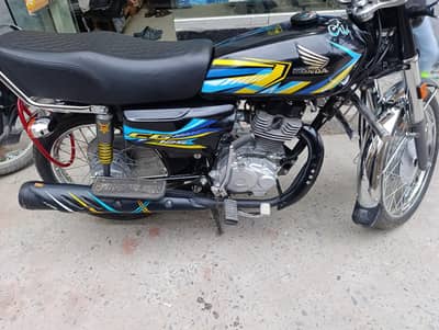 Honda CG125 RED COLOUR