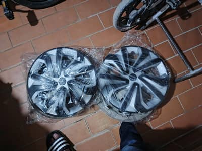 TOYOTA WHEEL CAP USED