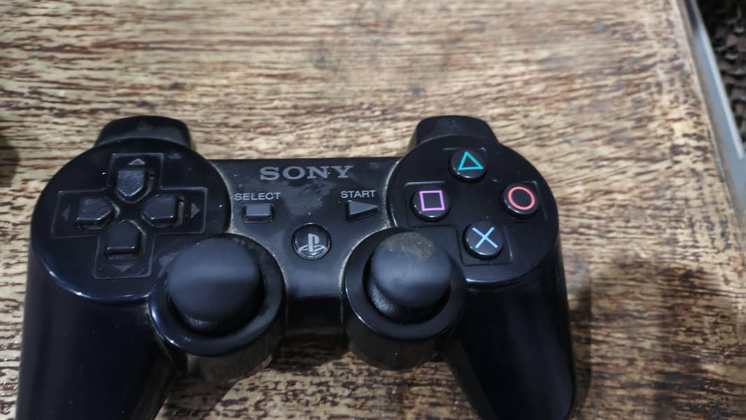 ps3 with 2 controller 1