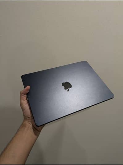 Macbook M2 Air